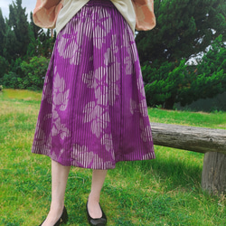 ●シアー素材 ミディ丈 大人かわいい 紫フレアスカート＆シルク ペチコート付 着物生地リメイク M～L セット 2枚目の画像