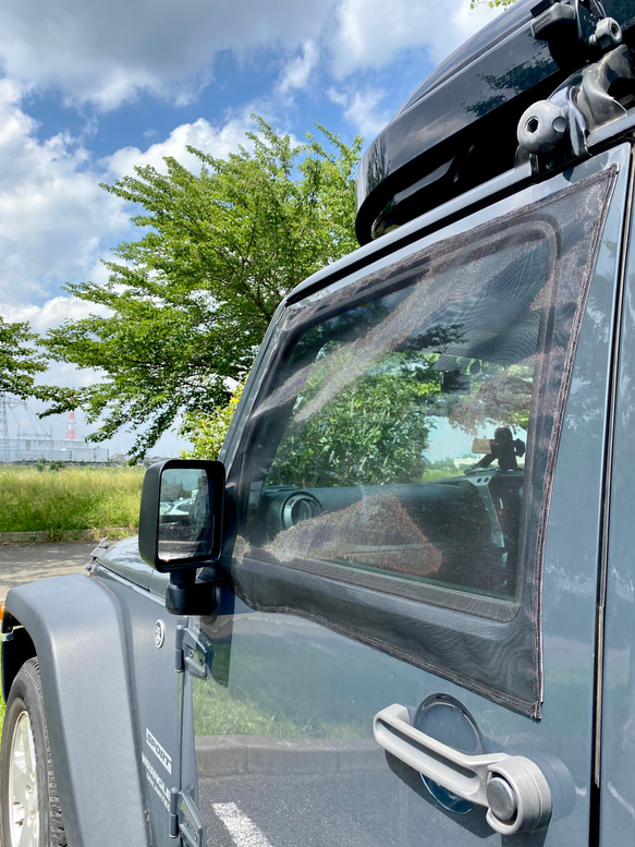 Jeepラングラーアンリミテッド専用網戸4枚セット 1枚目の画像