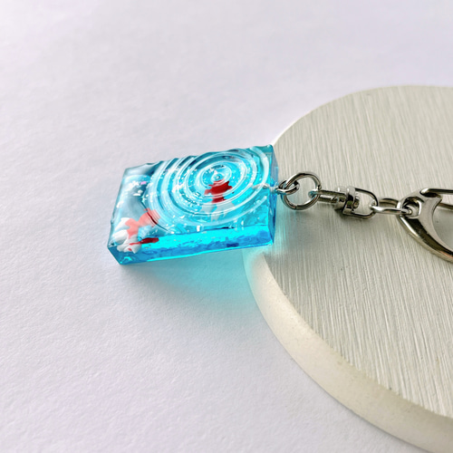 金魚（シェル）の波紋キーホルダー / レジン / 和風 / 浴衣 その他 