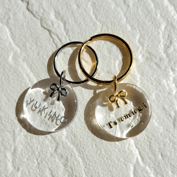 【名前入り】ぷっくりリボンのRoundキーホルダー（キーリング） キーホルダー SoraHana 通販｜Creema(クリーマ) 16090535