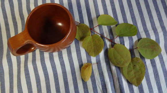桂の木の一木彫りコーヒーカップ. 11枚目の画像