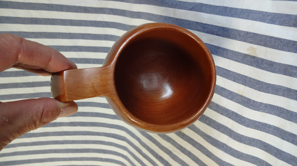 桂の木の一木彫りコーヒーカップ. 9枚目の画像