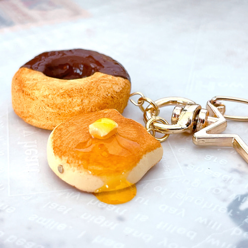 チョコレートフロッグケーキ バッグチャーム【ハリーポッター