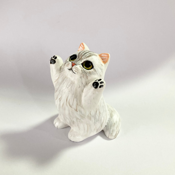 チンチラシルバー猫の置物(ペルシャ猫) 5枚目の画像