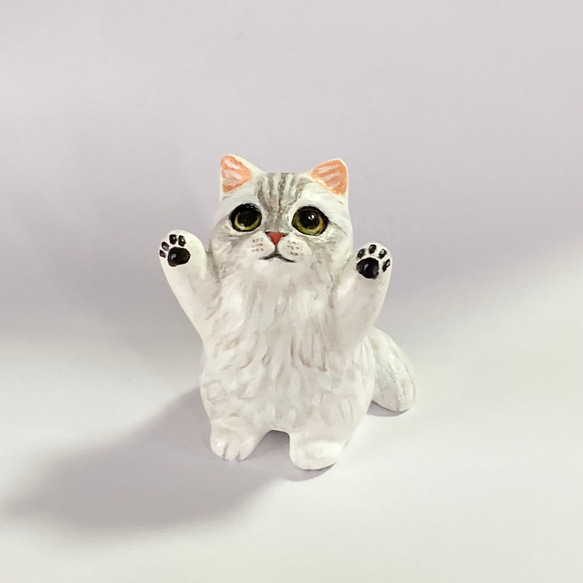チンチラシルバー猫の置物(ペルシャ猫) 4枚目の画像