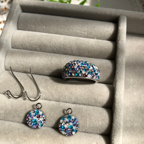 紫陽花カラー 爽やかなブルー系 スワロフスキー グルーデコ リング