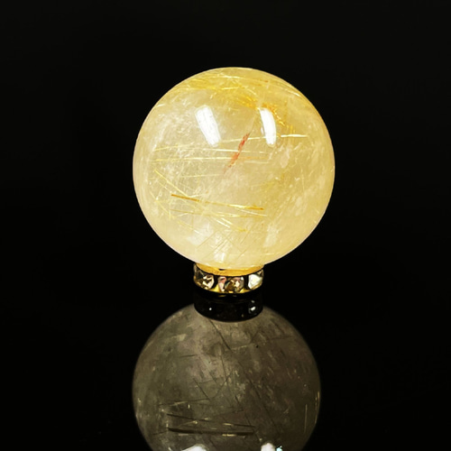 美品✨ルネ　ブローチ　カメリア　パール　クリスタル　ビジュー　蜂 美品✨ルネ ブローチ カメリア パール クリスタル ビジュー 蜂