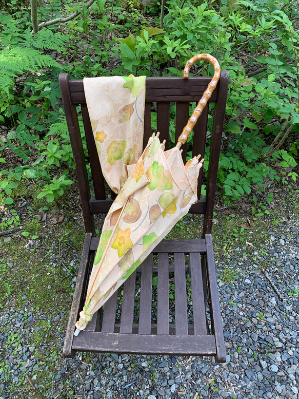 着物リメイク日傘　オレンジ花柄（袋付き） 4枚目の画像