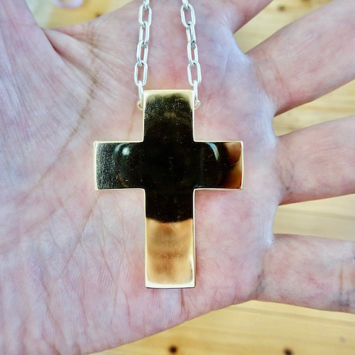 仁尾彫金『ビッグ、ゴールドブロッククロス』ハンドメイド250 