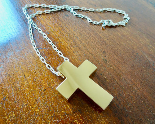 仁尾彫金『ビッグ、ゴールドブロッククロス』ハンドメイド250