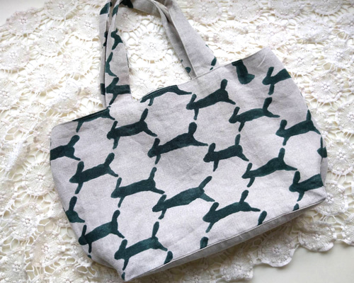 mina perhonen runrun柄のパニーニバック　新品・未使用 0bf48f16bc3fcb1508affa77337d40