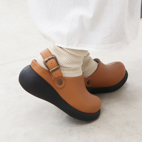 【新品未使用】FitFlop サボ　バックルストラップ　レザー　ブラウン　US6 本革サボサンダル】 ベーシックサボ | 厚底 甲高 幅広 レディース