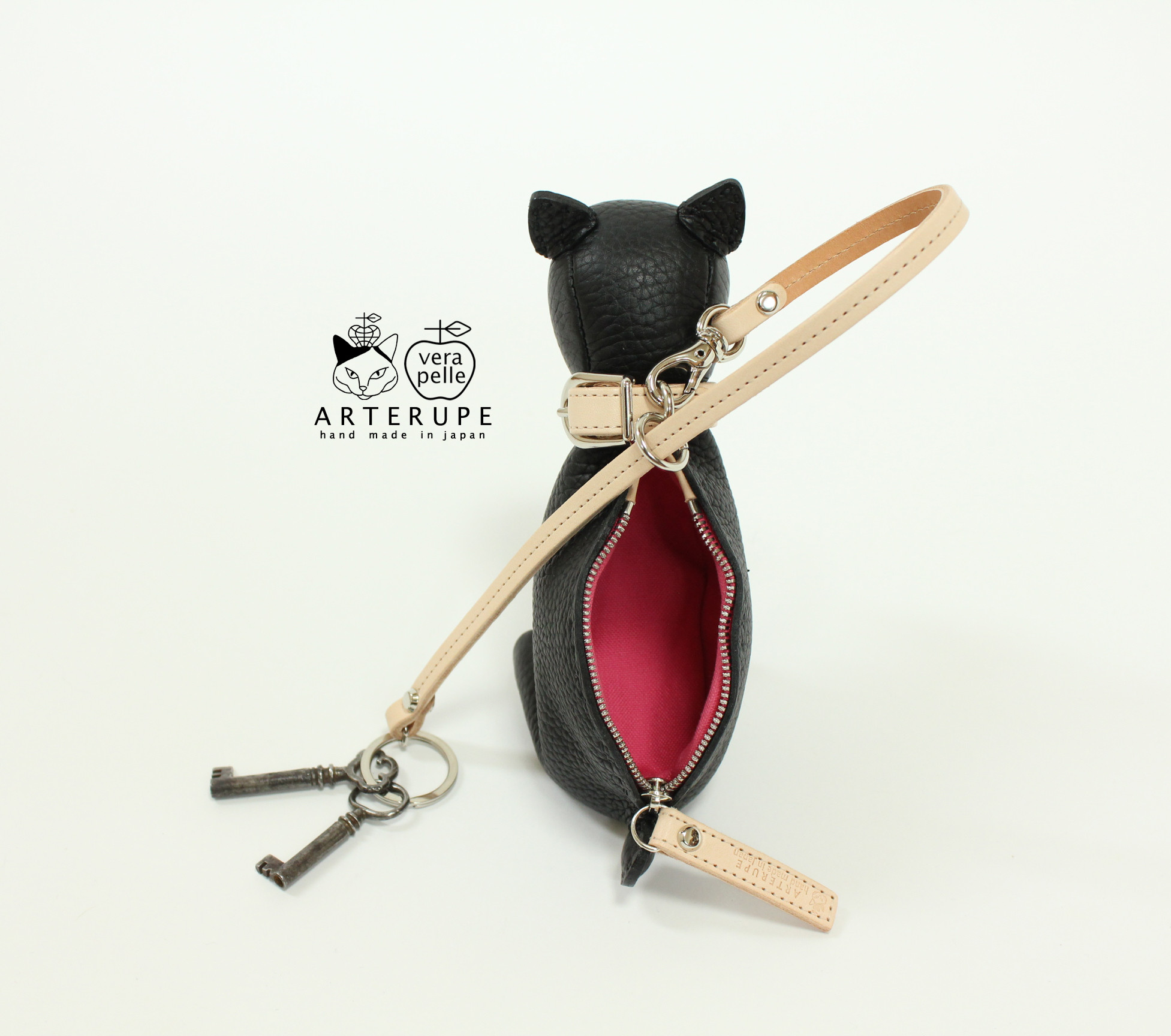 Kitten Pouch 黒猫 本革 ミニポーチ スマートキーケース