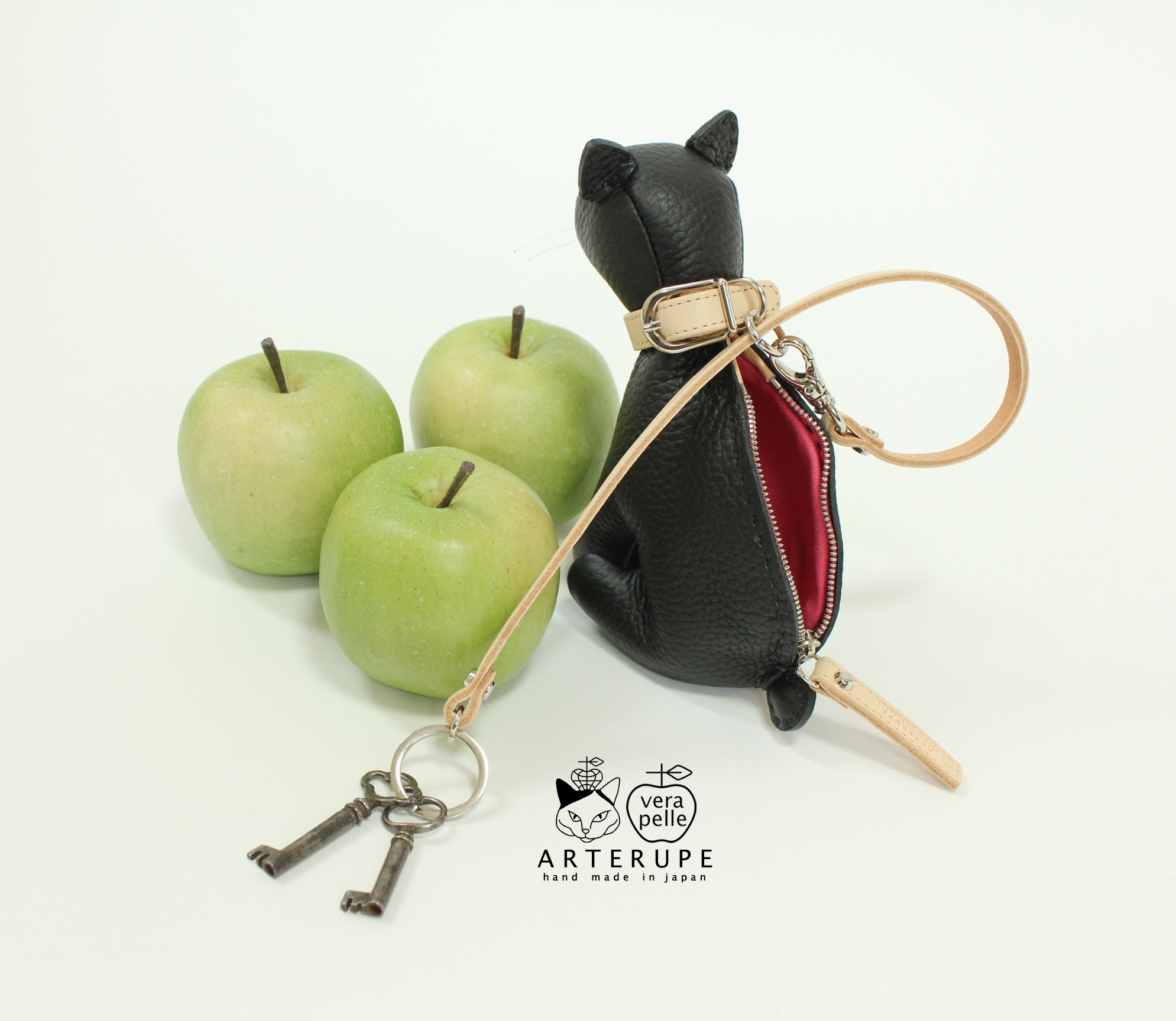 Kitten Pouch 黒猫 本革 ミニポーチ スマートキーケース