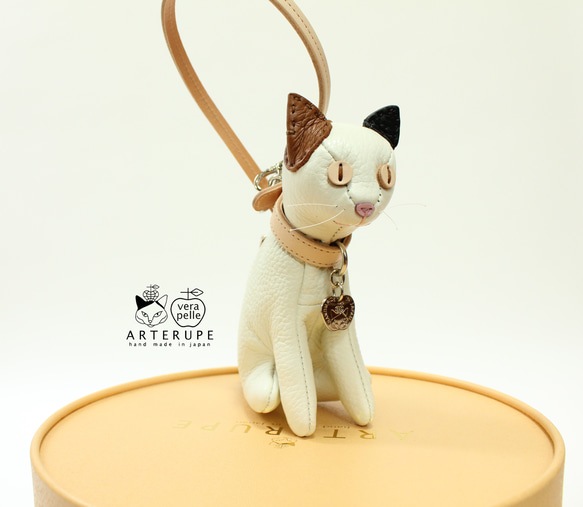 Kitten Pouch 三毛猫 本革 ミニポーチ スマートキーケース 7枚目の画像