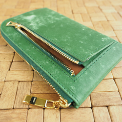 育てるミニ財布(グリーン)バフィング加工イタリアンレザー◇薄くて軽いL字ファスナー財布！カード入れは10か所【かわつむ】 4枚目の画像