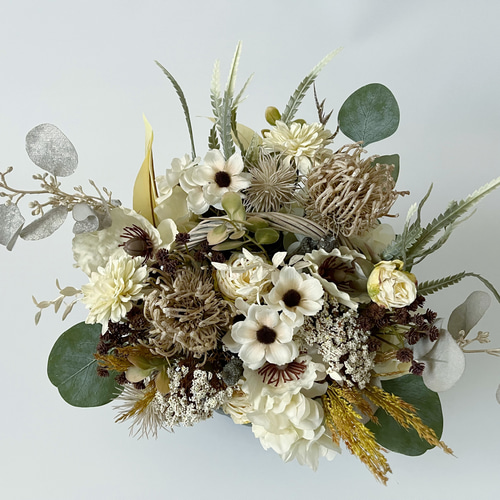 ドライフラワー風バスケットアレンジ/シャビー アートフラワー