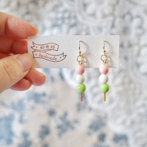 受注制作】さくら三色つくねたいやき 抹茶の耳飾り 樹脂粘土 ピアス