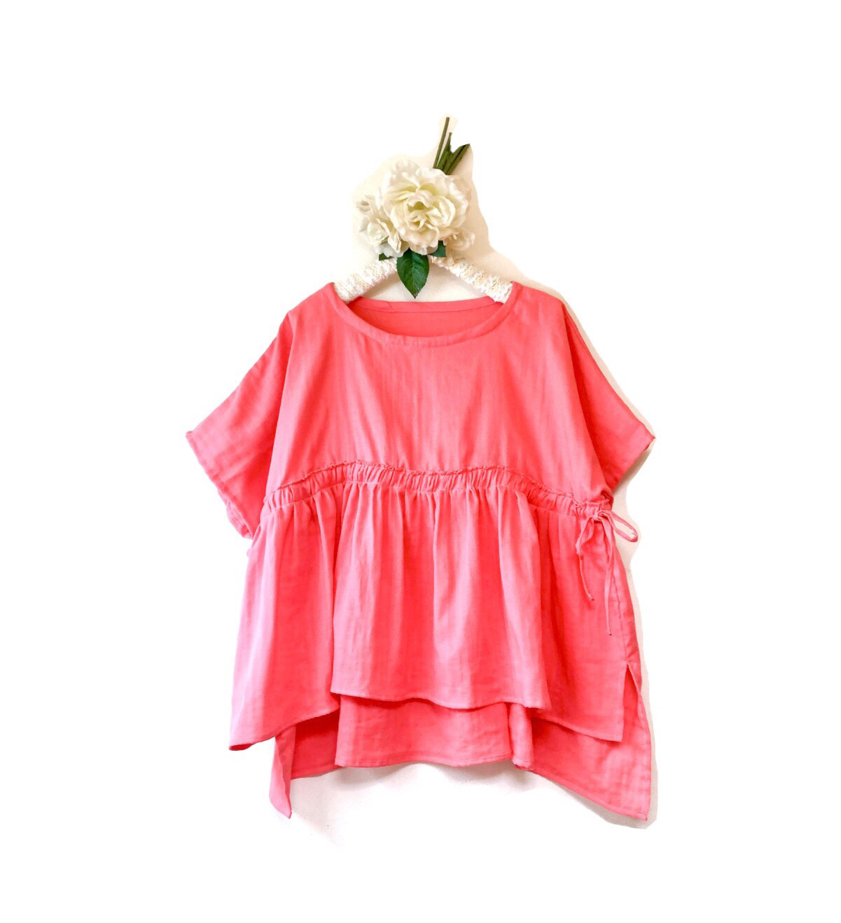 後ろ長めのたっぷりフリル❤️サイドリボン調整のWガーゼチュニックブラウス❤️コーラル❤️お色変更可能
