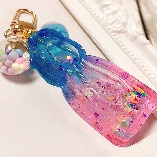 グラデーションラムネシェイカー◇キーホルダー チャーム 夏 瓶