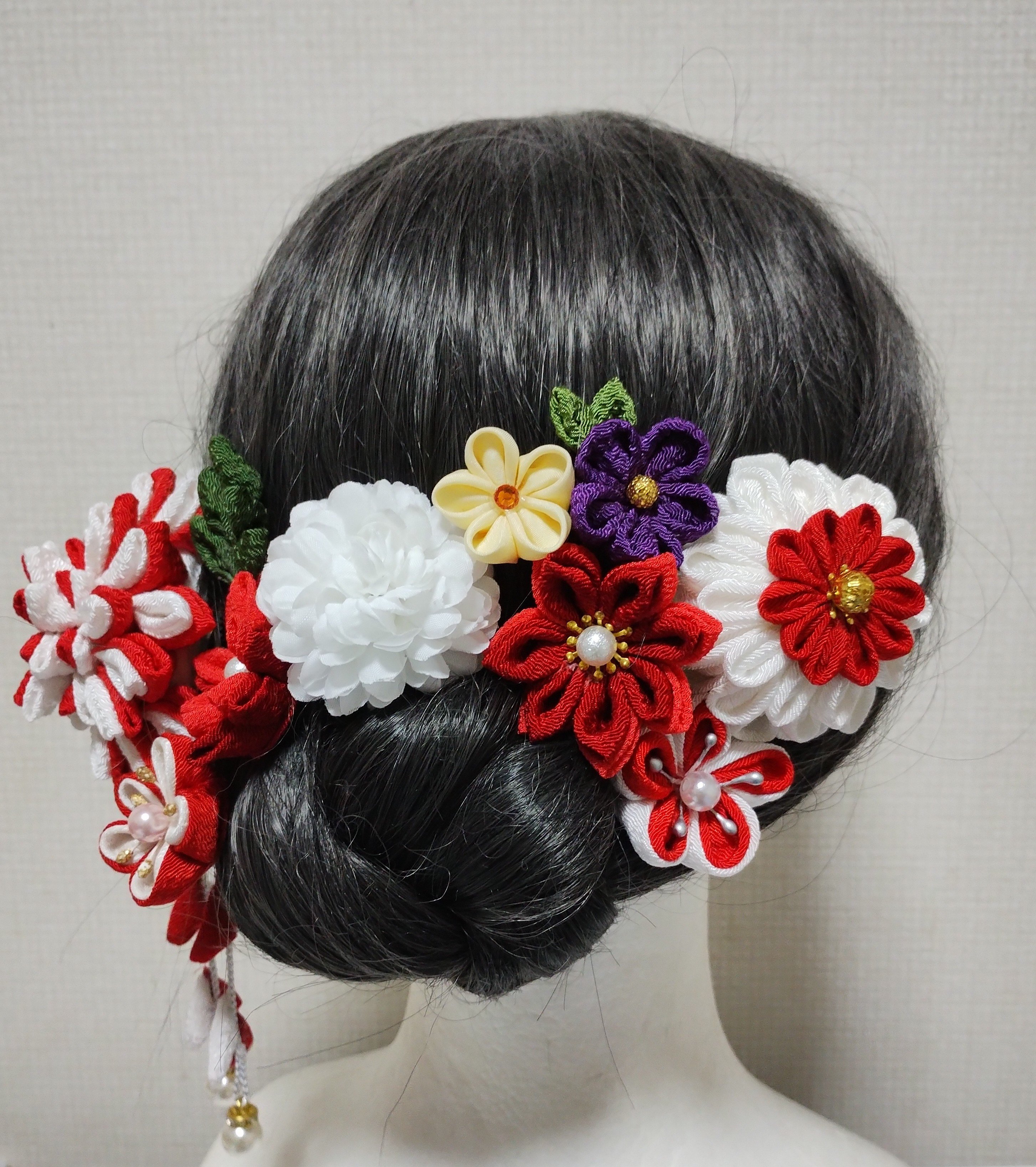 髪飾り　髪飾り赤　髪飾り紅白　成人式髪飾り　卒業式髪飾り　七五三髪飾り　つまみ細工髪飾り 4,884円