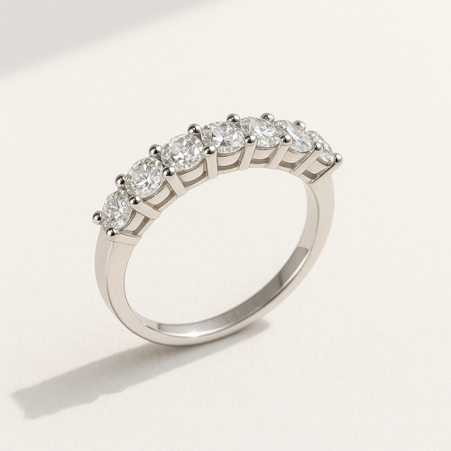 モアサナイト 3mm×7石 ハーフエタニティリング｜Dカラー VVS1 H&C