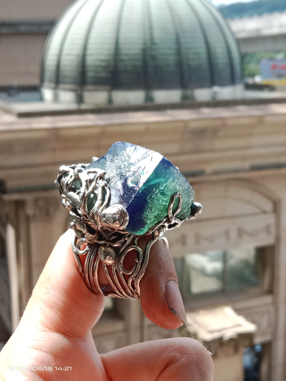 日光螢石原礦手工銀戒 純銀戒指~ 「藍綠之間」~ Fluorite Mineral Silver Ring 第19張的照片