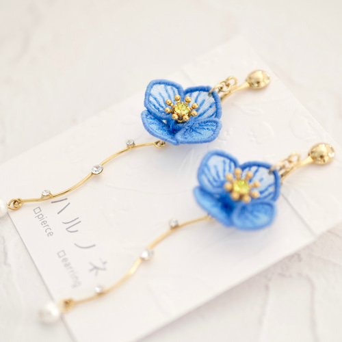 幻のブルーポピーピアス/イヤリング (受注生産/オーガンジー刺繍  