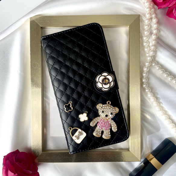 スマホケース　iPhoneケース　手帳型　カード収納　おしゃれ　おすすめ　13　15　16　かわいい　人気　クマ　黒 1枚目の画像