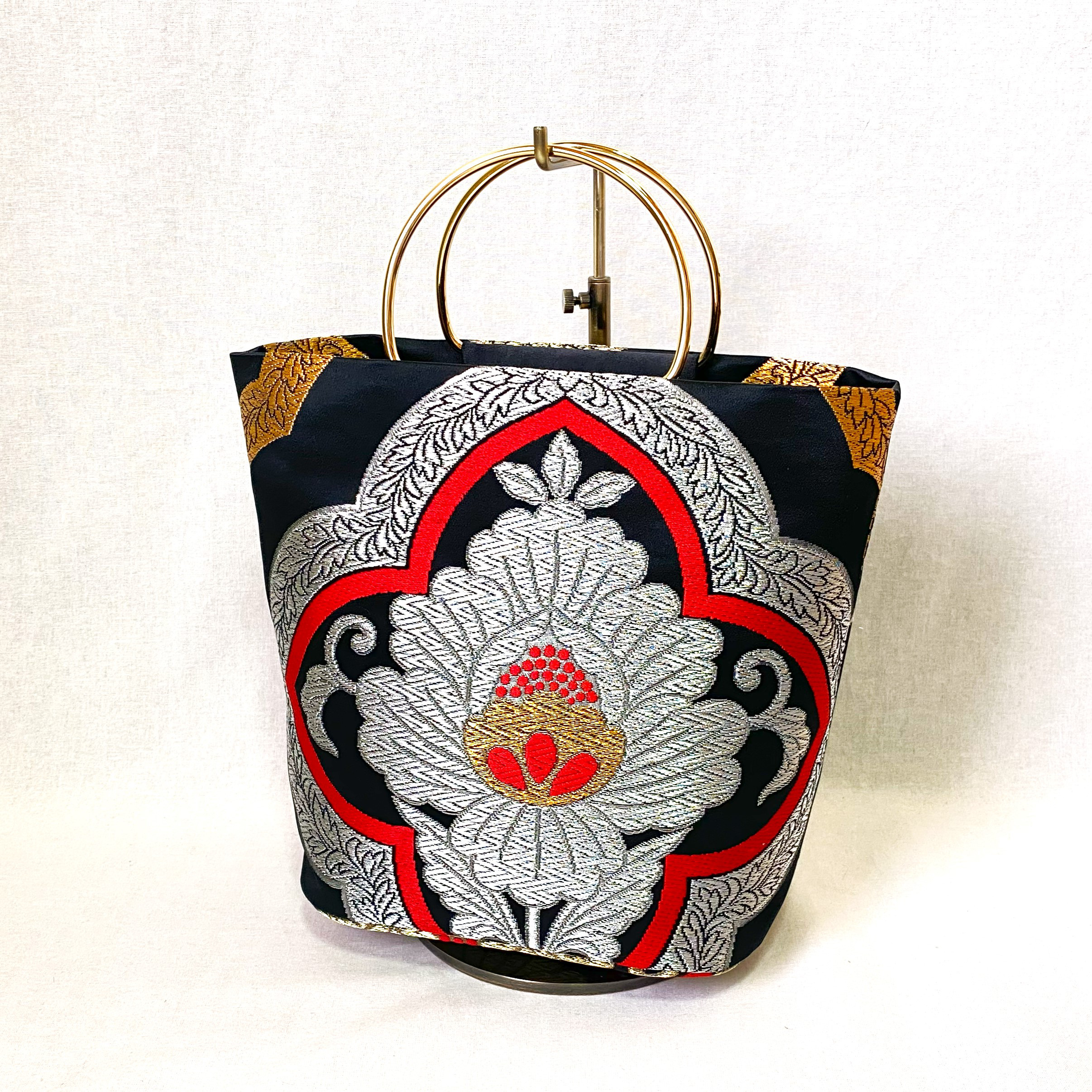 ringバッグ 『黒×華紋』 帯/シルク/バケツバッグ