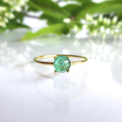 5月の誕生石】5mm美粒インクルージョン「エメラルド」カボションリング