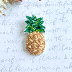パイナップル 刺繍 ブローチ ブローチ EmbroSouvenirMarket 通販