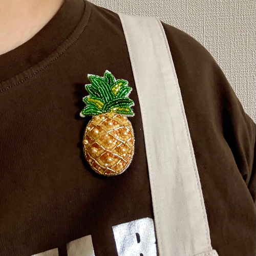 再制作】ビーズ刺繍のブローチ・パイナップル ブローチ Little Plum
