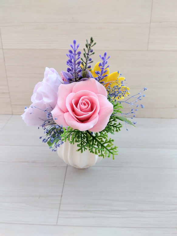 クレイフラワー❀仏花❀ひまわりと芍薬とピンクのバラ 5枚目の画像