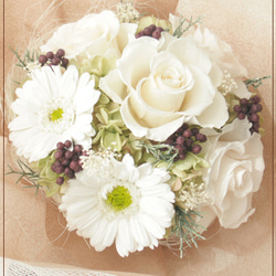 オフホワイトのガーベラとバラの花束　シンプルなサマーブーケ　ご結婚披露宴の花束贈呈・両親贈呈に　B038 4枚目の画像