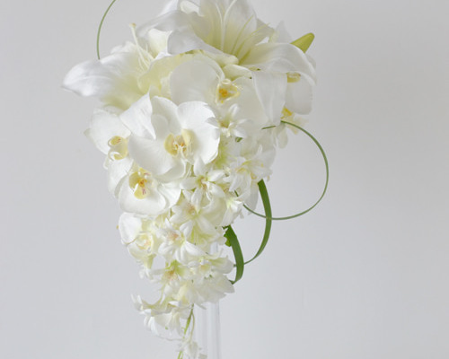 ウエディングブーケ　アーティフィシャルフラワー　胡蝶蘭　キャスケード 胡蝶蘭のキャスケード調ブーケ アーティフィシャルフラワー