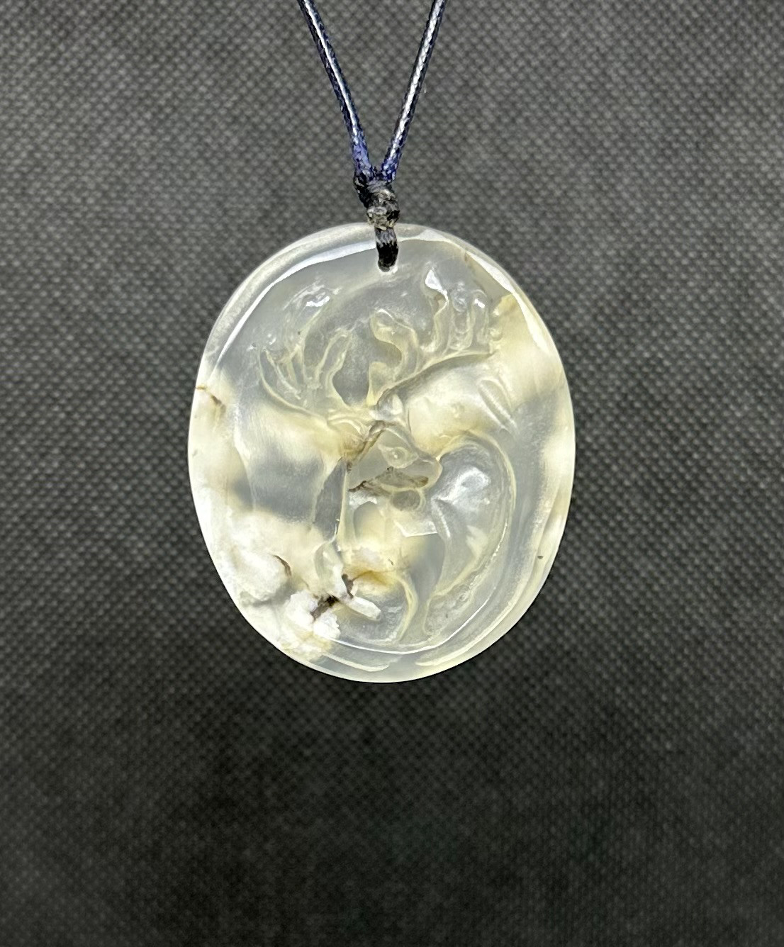 2.23.6.20 最新作　雪原白鹿　新潟産上質ガーデンアゲート