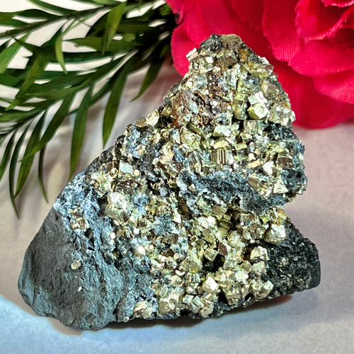 希少✨ パイライト オン シュンガイト 結晶 原石 ラフストーン その他