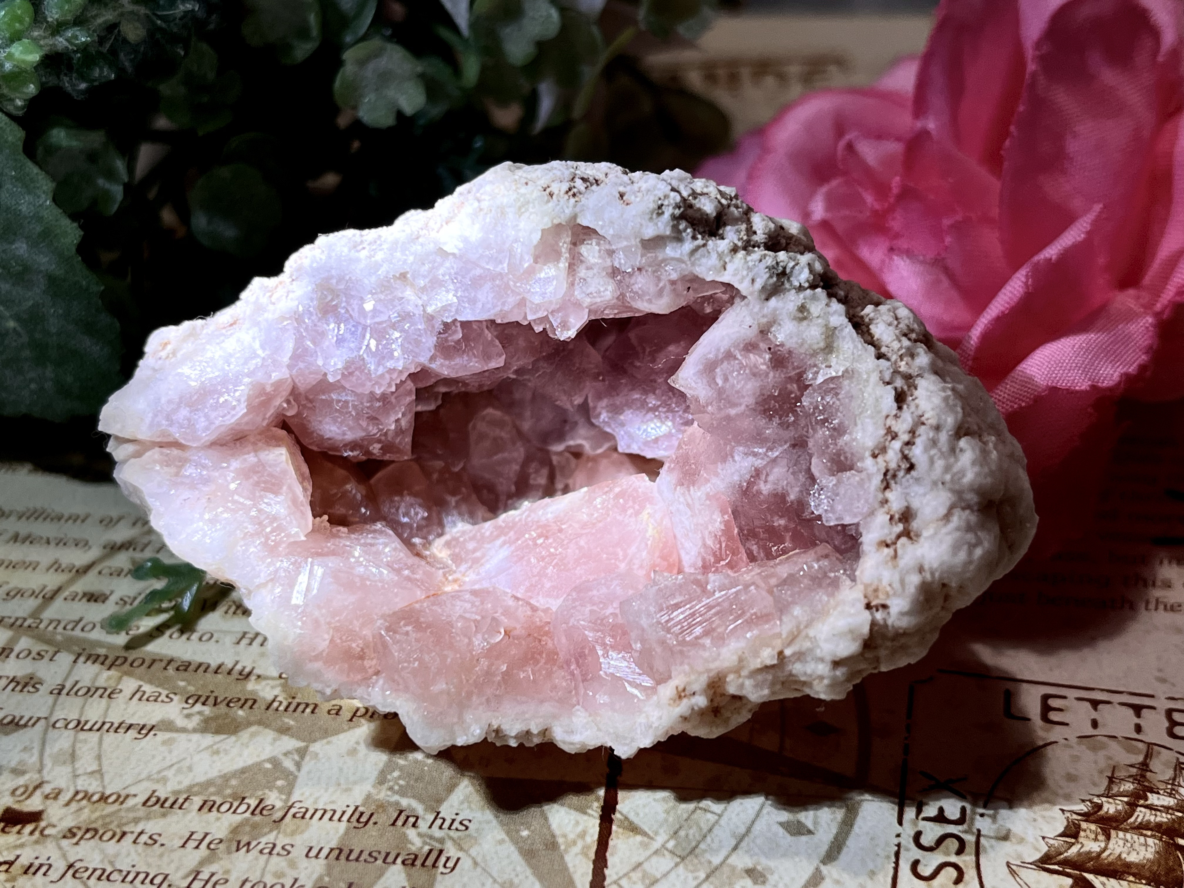 ピンクアメジスト✨ ラフストーン 原石 クラスター ジオード 天然石