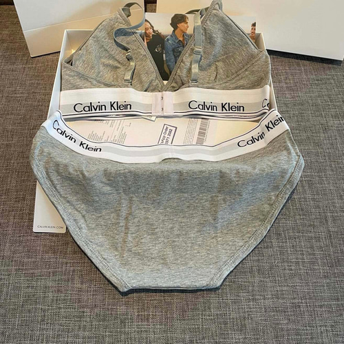 Calvin Kleinカルバンクライン レディース スポブラ ショーツ