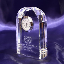 クリスタルガラス置時計 アーチ型 記念品 名入れ彫刻 退職祝い NKTR-0283 シルバー時計 5枚目の画像