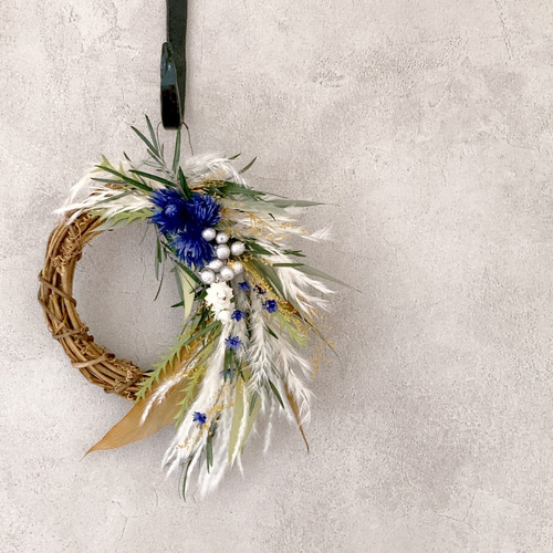 アンティークローズの三日月リース クレッセントリース