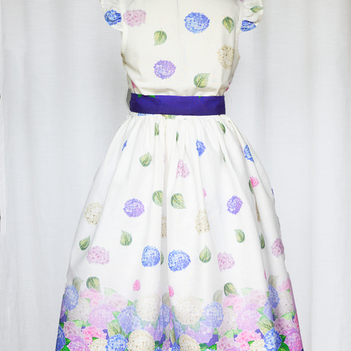 紫陽花フリル半袖ロングワンピース 紫陽花フリル半袖ロングワンピース