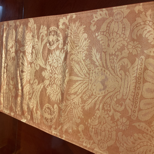 2197豪華刺繍の袋帯リメイク タッセル付き正絹テーブルランナー