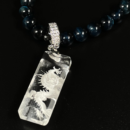 直感力を研ぎ澄ます】浮彫皇帝龍本水晶プレート ブルータイガーアイ