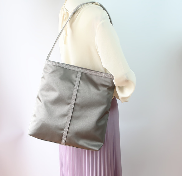 （Creema限定 ）夏の福袋・３点セット☆彡グレーの福袋・バッグ＆お財布＆スマホSDのセットです。 4枚目の画像