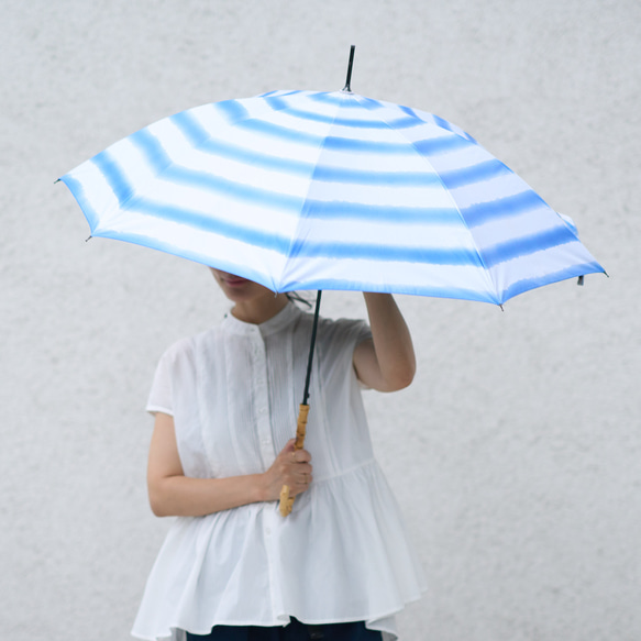 ﾓﾘﾉｶﾞｯｺｳ 晴雨兼用 長傘  日傘 雨傘 (手書きイラスト ブルーストライプ) UVカット 2枚目の画像