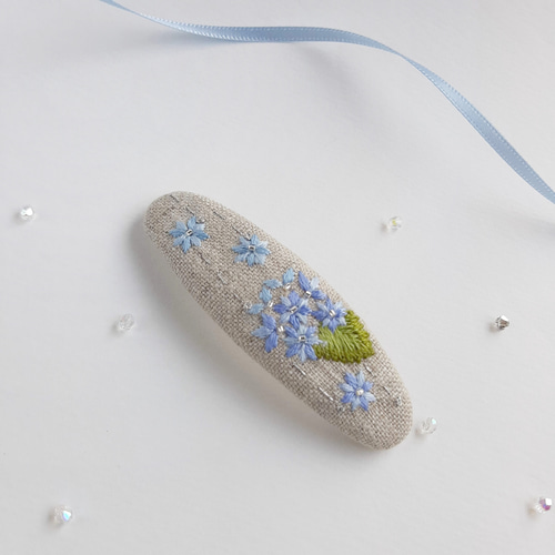 大人可愛い きらめく紫陽花刺繍パッチンピン 紫陽花刺繍ヘアピン