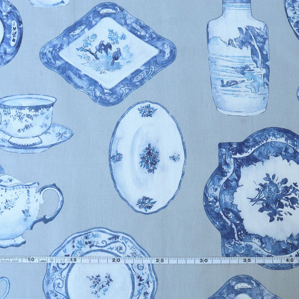 138×50　スペイン輸入生地　VILBER オックス　陶器柄　ブルー 5枚目の画像