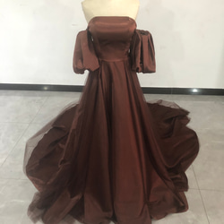 ブラウンカラードレス ベアトップ パフスリーブ トレーン 姫袖 二次会